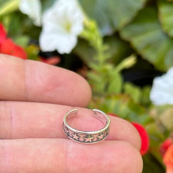 Sterling Silver Adjustable Five Stars Toe Ring - Picture 1 of 5